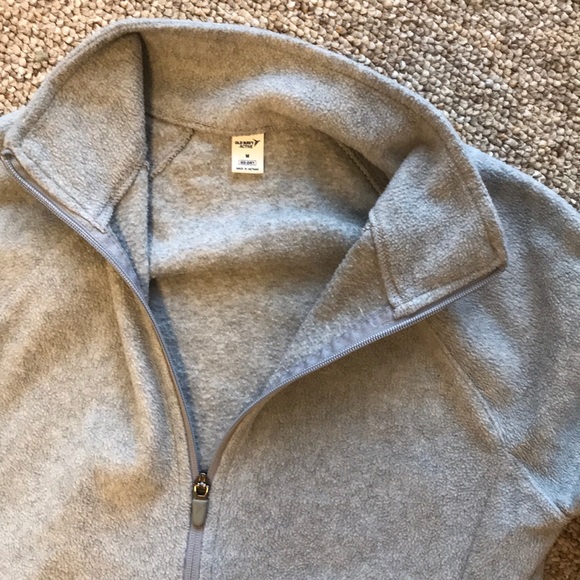 Old navy fleece - Picture 2 of 3